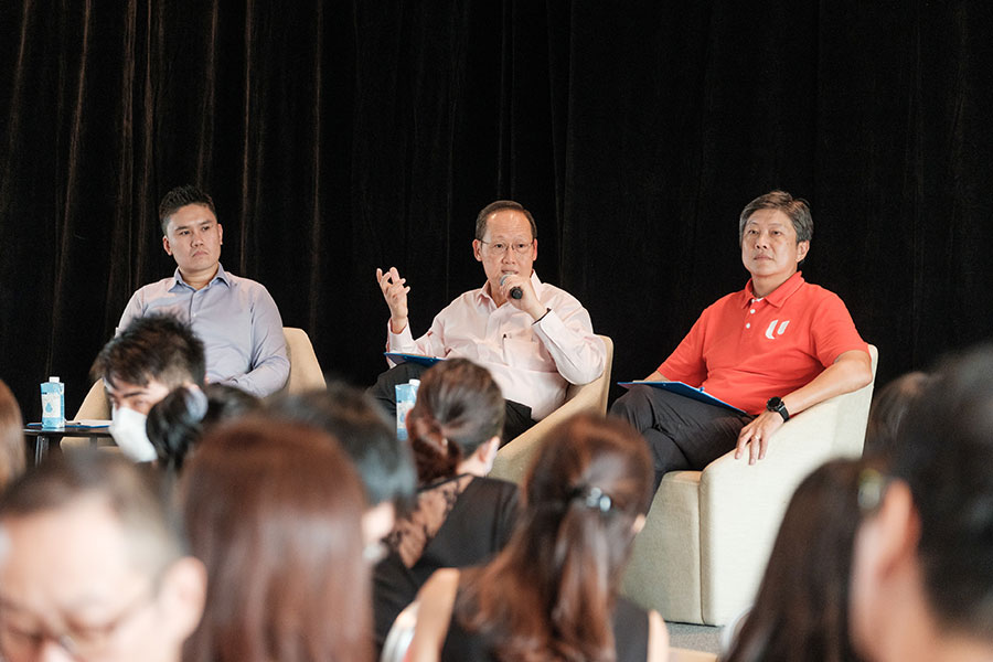 Minister Tan See Leng and NTUC Secretary General Ng Chee Meng engaging PMETs on providing sufficient opportunities and assurance for Singaporean workers. Credit: MOM