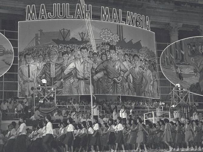 Singapore joins the Federation of Malaya